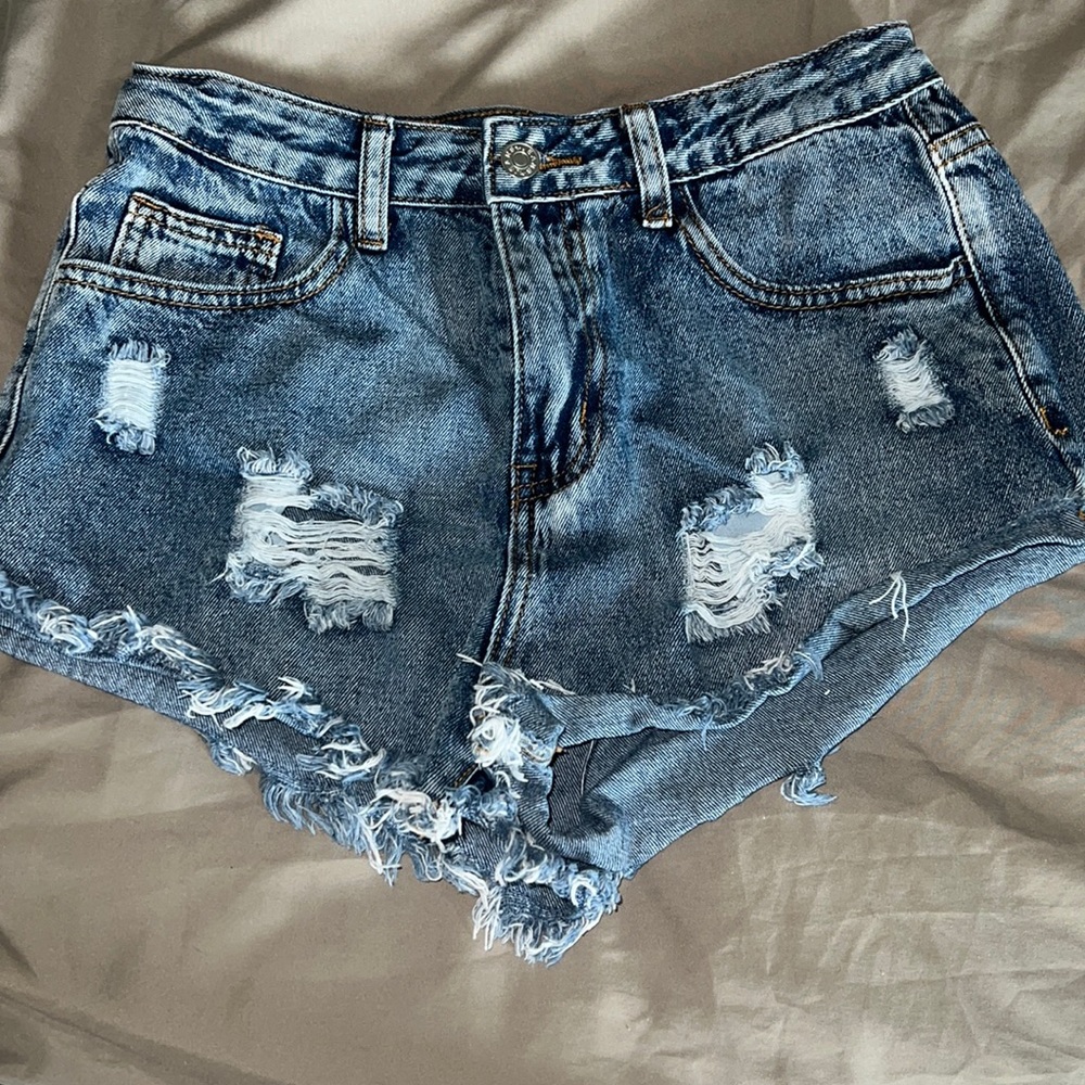 Denim shorts - Picture 1 of 6